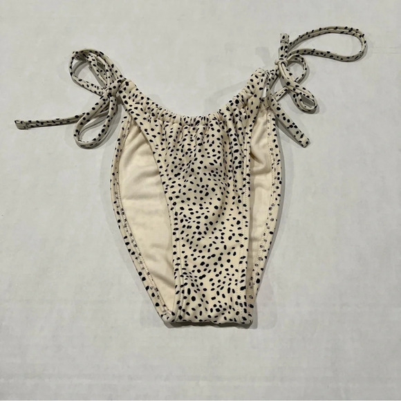 Xhilaration String Bikini Bottom Cream Black Dots Micro Animal Print Size Medium - Picture 1 of 7